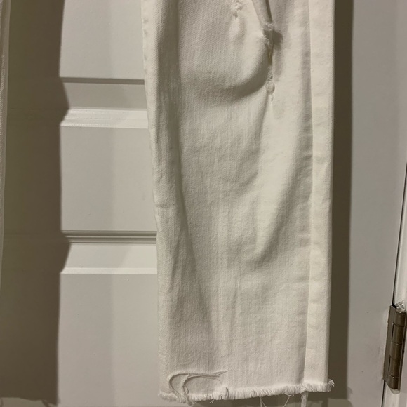 ZENANA Distressed White Jeans size 28 - Picture 5 of 10